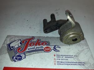 Begagnade Motorfäste Opel Calibra 2.0i 16V Ecotec Pris på förfrågan erbjuds av Autodemontage Joko B.V.