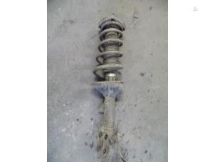 Begagnade Stötdämparstång, höger bak Kia Cerato 2.0 CVVT 16V Pris på förfrågan erbjuds av Autodemontage Joko B.V.