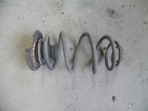 Gebruikte Schroefveer achter Opel Astra H GTC (L08) 1.3 CDTI 16V Ecotec Prijs op aanvraag aangeboden door Autodemontage Joko B.V.