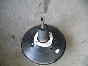 Begagnade Bromsservo Renault Trafic New (FL) 2.0 dCi 16V 115 Pris på förfrågan erbjuds av Autodemontage Joko B.V.