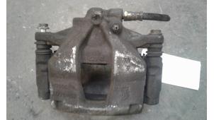 Begagnade Främre bromsok, vänster Fiat Punto Evo (199) 1.3 JTD Multijet 85 16V Euro 5 Pris på förfrågan erbjuds av Autodemontage Joko B.V.