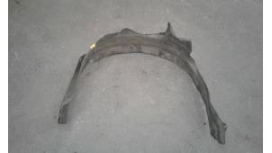 Begagnade Isolering, hjulhus Mazda MX-3 1.6i 16V Pris på förfrågan erbjuds av Autodemontage Joko B.V.