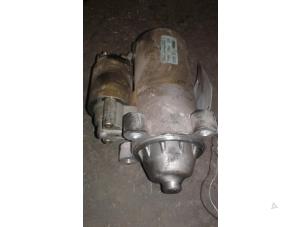 Begagnade Startmotor Ford Mondeo II Wagon 2.0i 16V Pris på förfrågan erbjuds av Autodemontage Joko B.V.