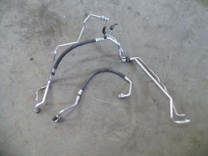 Luftkonditioneringsledning från en Mitsubishi Colt (Z2/Z3) 1.3 16V 2006