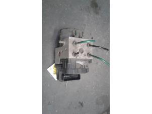 Begagnade ABS-pump Renault Kangoo (KC) 1.4 Pris på förfrågan erbjuds av Autodemontage Joko B.V.