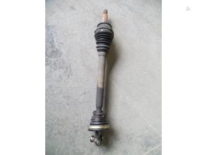 Begagnade Drivaxel, vänster fram Dacia Logan (LS) 1.4 Pris på förfrågan erbjuds av Autodemontage Joko B.V.