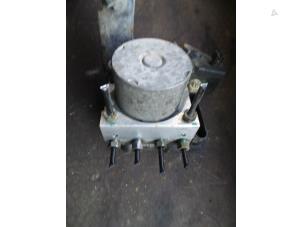 Begagnade ABS-pump Dacia Logan (LS) 1.4 Pris på förfrågan erbjuds av Autodemontage Joko B.V.