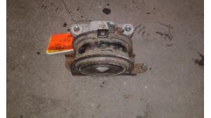 Gebruikte Motorsteun Chrysler Voyager/Grand Voyager (RG/RS) 2.8 CRD 16V Autom. Prijs op aanvraag aangeboden door Autodemontage Joko B.V.