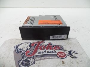 Begagnade Radio Renault Scénic II (JM) 2.0 16V Pris på förfrågan erbjuds av Autodemontage Joko B.V.