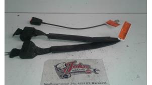 Begagnade Bakre säkerhetsbälte, vänster Fiat Ducato (280) 2.5 D Pris på förfrågan erbjuds av Autodemontage Joko B.V.