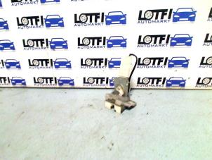 Begagnade Låscylinder bak Suzuki Swift (ZA/ZC/ZD1/2/3/9) 1.5 VVT 16V Pris € 25,00 Marginaltabell erbjuds av Automarkt Lotfi