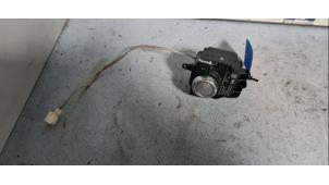 Gebruikte Multi Media Regelunit Mercedes C Estate (S204) 2.2 C-250 CDI 16V BlueEfficiency Prijs € 75,00 Margeregeling aangeboden door Automarkt Lotfi