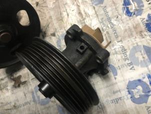 Używane Pompa wodna Fiat Punto Evo Cena € 50,00 Procedura marży oferowane przez Automotoren Trading b.v.