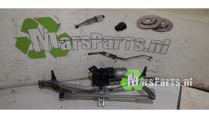 Używane Silnik i mechanizm wycieraczki Peugeot Partner (GC/GF/GG/GJ/GK) 1.6 HDI 90 Cena € 21,60 Procedura marży oferowane przez Autodemontagebedrijf De Mars