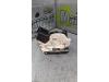 Mechanizm blokady drzwi prawych przednich wersja 4-drzwiowa z Volkswagen Polo V (6R), 2009 / 2017 1.2 12V, Hatchback, Benzyna, 1.198cc, 44kW (60pk), FWD, CGPB, 2009-06 / 2014-05 2011