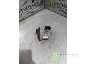 Używane Przepustnica Ford Focus 2 1.4 16V Cena € 40,00 Procedura marży oferowane przez Autodemontagebedrijf De Mars