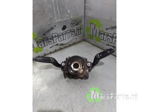 Używane Przelacznik Combi kolumny kierownicy Audi A3 Limousine (8VS/8VM) 2.0 TDI 16V Cena € 60,00 Procedura marży oferowane przez Autodemontagebedrijf De Mars