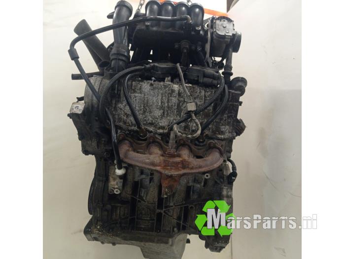 Motor van een Mercedes-Benz B (W245) 1.7 B-170 16V 2006
