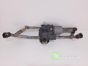 Używane Silnik i mechanizm wycieraczki Volkswagen Caddy III (2KA,2KH,2CA,2CH) 1.6 TDI 16V Cena € 30,00 Procedura marży oferowane przez Autodemontagebedrijf De Mars