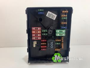 Używane Skrzynka bezpieczników Audi A3 Sportback (8PA) 2.0 TDI 16V 170 Quattro Cena € 22,50 Procedura marży oferowane przez Autodemontagebedrijf De Mars