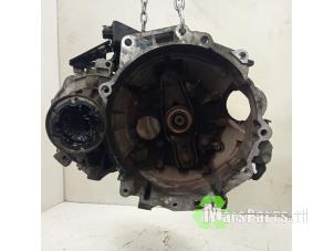 Używane Skrzynia biegów Volkswagen Touran (1T3) 1.4 16V TSI 140 Cena € 450,00 Procedura marży oferowane przez Autodemontagebedrijf De Mars