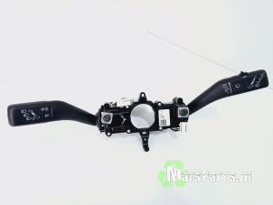 Używane Przelacznik Combi kolumny kierownicy Volkswagen Caddy IV 1.4 TSI 16V Cena € 75,00 Procedura marży oferowane przez Autodemontagebedrijf De Mars