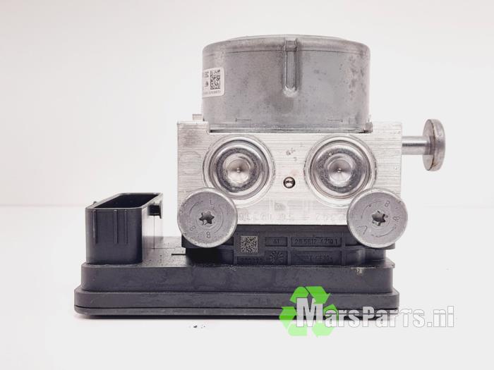 Pompa ABS z Peugeot 2008 (UD/UK/UR/US/UX) 1.2 VTi 12V PureTech 130 2020