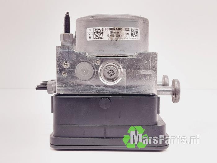 Pompa ABS z Peugeot 2008 (UD/UK/UR/US/UX) 1.2 VTi 12V PureTech 130 2020