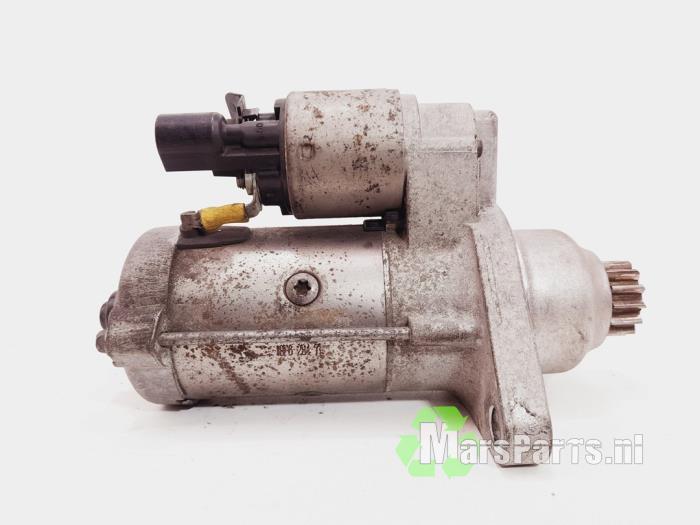 Startmotor från en Volkswagen Polo V (6R) 1.4 TDI 12V 90 2015