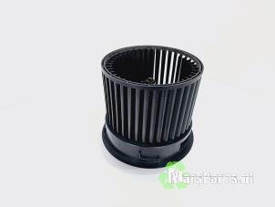 Gebruikte Kachel Ventilatiemotor Nissan Juke (F15) 1.6 DIG-T 16V 4x4 Prijs € 80,00 Margeregeling aangeboden door Autodemontagebedrijf De Mars