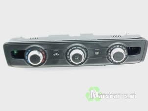 Używane Panel sterowania nagrzewnicy Audi A3 Sportback (8VA/8VF) 1.6 TDI 16V Cena € 75,00 Procedura marży oferowane przez Autodemontagebedrijf De Mars