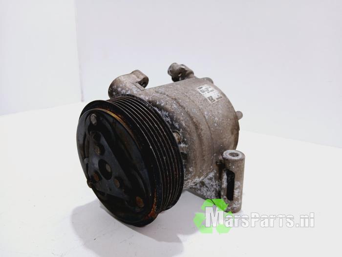 Pompa klimatyzacji z Peugeot 108 1.0 12V 2014