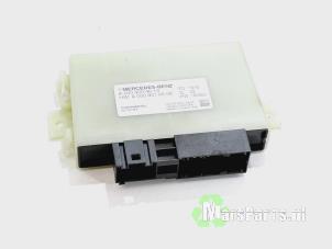 Gebruikte Adblue Computer Mercedes E (W213) E-220d 2.0 Turbo 16V Prijs € 72,00 Margeregeling aangeboden door Autodemontagebedrijf De Mars