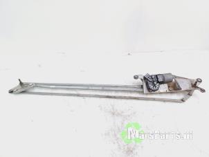 Begagnade Torkarmotor + mekanism Renault Modus/Grand Modus (JP) 1.6 16V Pris € 30,00 Marginaltabell erbjuds av Autodemontagebedrijf De Mars