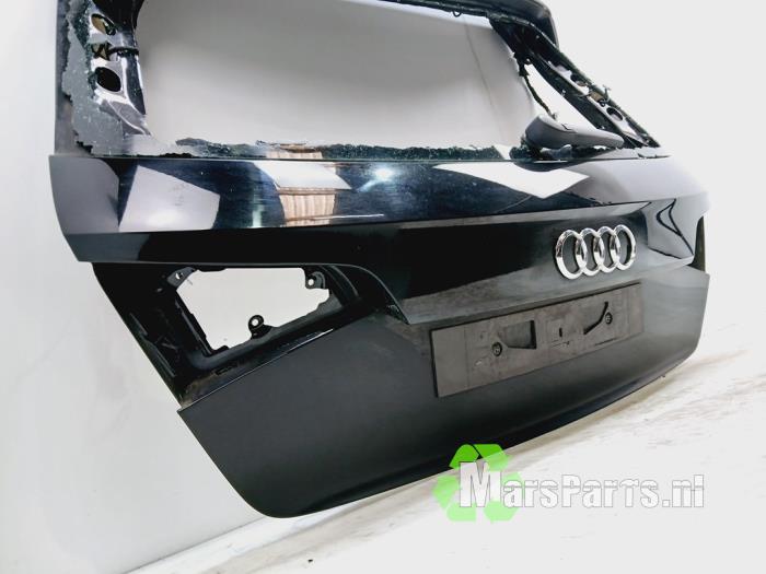 Tylna klapa z Audi A3 Sportback (8VA/8VF) 1.6 TDI 16V 2013