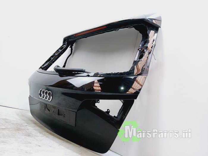 Tylna klapa z Audi A3 Sportback (8VA/8VF) 1.6 TDI 16V 2013