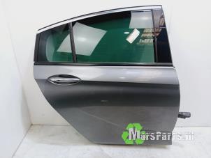 Gebruikte Deur 4Deurs rechts-achter Opel Insignia Grand Sport 1.6 CDTI 16V 136 Prijs € 500,00 Margeregeling aangeboden door Autodemontagebedrijf De Mars