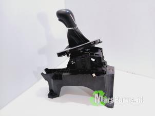 Begagnade Automatisk växelväljare Opel Insignia Grand Sport 1.6 CDTI 16V 136 Pris € 135,00 Marginaltabell erbjuds av Autodemontagebedrijf De Mars