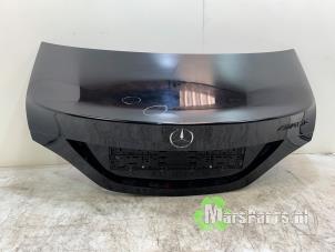 Begagnade Baklucka Mercedes CLA (117.3) 2.2 CLA-220 CDI, 220 d 16V Pris € 200,00 Marginaltabell erbjuds av Autodemontagebedrijf De Mars