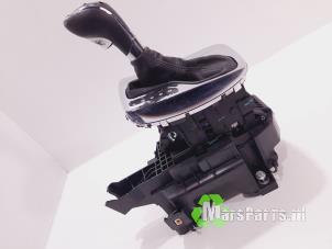 Begagnade Automatisk växelväljare Opel Insignia 2.0 SIDI Eco Turbo 16V Pris € 135,00 Marginaltabell erbjuds av Autodemontagebedrijf De Mars