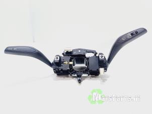 Używane Przelacznik Combi kolumny kierownicy Audi A3 Sportback (8VA/8VF) 2.0 TDI 16V Cena € 60,00 Procedura marży oferowane przez Autodemontagebedrijf De Mars