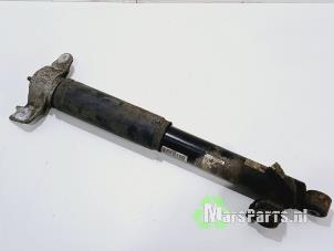 Gebruikte Schokdemper links-achter Opel Insignia 2.0 SIDI Eco Turbo 16V Prijs € 90,00 Margeregeling aangeboden door Autodemontagebedrijf De Mars