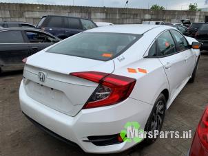 Używane Elektryczna pompa paliwa Honda Civic (FC) Cena € 150,00 Procedura marży oferowane przez Autodemontagebedrijf De Mars