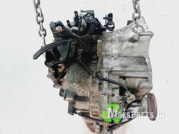 Skrzynia biegów z Volkswagen Polo IV (9N1/2/3) 1.4 16V 75 2005