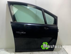 Begagnade Framdörr, 4-dörrars, höger Opel Meriva 1.4 16V Ecotec Pris € 225,00 Marginaltabell erbjuds av Autodemontagebedrijf De Mars