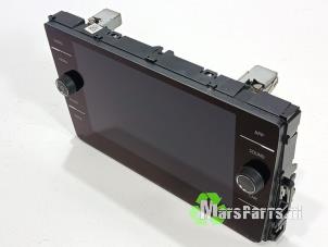 Używane Wyswietlacz nawigacji Volkswagen Polo VI (AW1) 1.0 MPi 12V Cena € 250,00 Procedura marży oferowane przez Autodemontagebedrijf De Mars