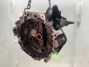 Gebruikte Versnellingsbak Volkswagen Polo VI (AW1) 1.0 MPi 12V Prijs € 400,00 Margeregeling aangeboden door Autodemontagebedrijf De Mars