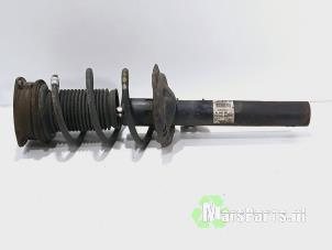 Używane Amortyzator lewy przód Audi A3 Sportback (8VA/8VF) 1.6 TDI 16V Cena € 75,00 Procedura marży oferowane przez Autodemontagebedrijf De Mars