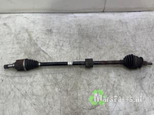 Używane Os napedowa prawy przód Volkswagen Polo VI (AW1) 1.0 MPi 12V Cena € 325,00 Procedura marży oferowane przez Autodemontagebedrijf De Mars