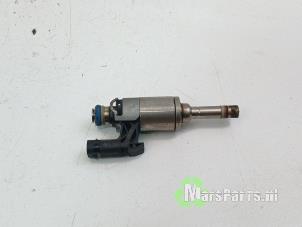 Gebruikte Injector (benzine injectie) Volkswagen Polo VI (AW1) 1.0 MPi 12V Prijs € 22,50 Margeregeling aangeboden door Autodemontagebedrijf De Mars